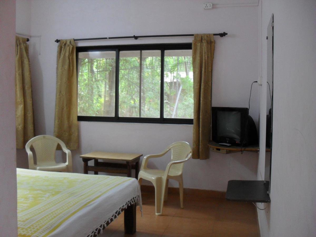 Saaj Resort Dapoli Bagian luar foto